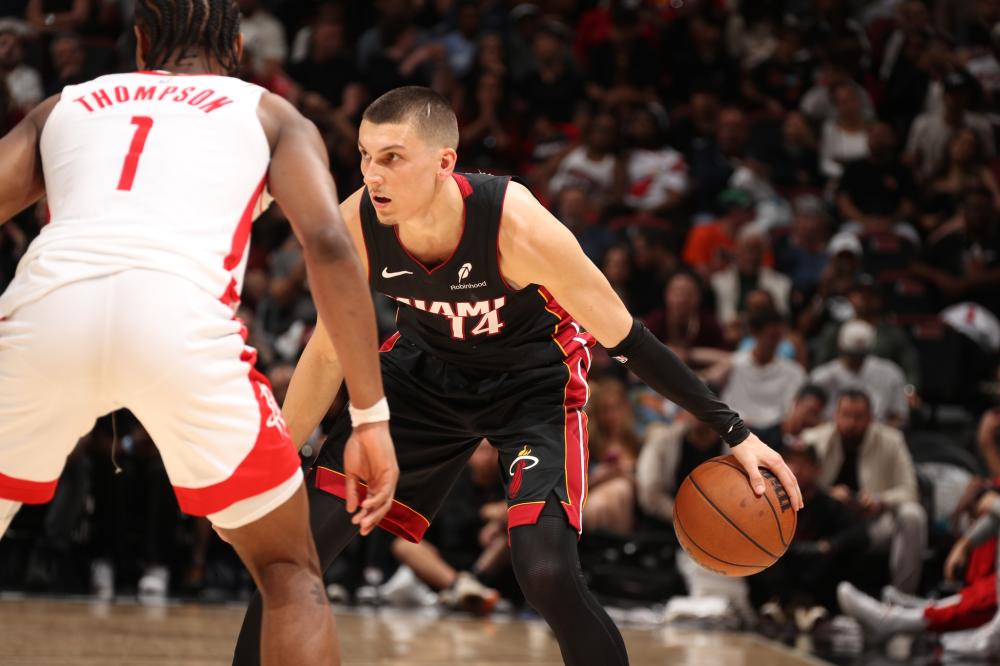 持球发动快 持球发动快