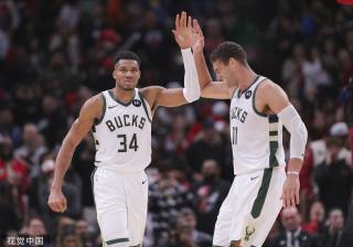 这使得他在 这使得他在