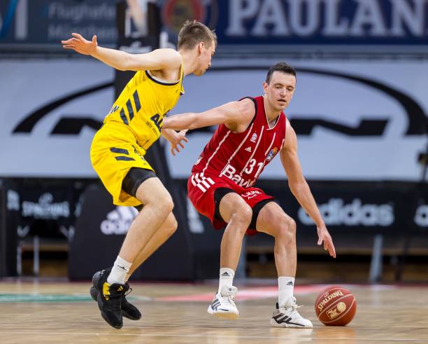 易送走罗齐 易送走罗齐