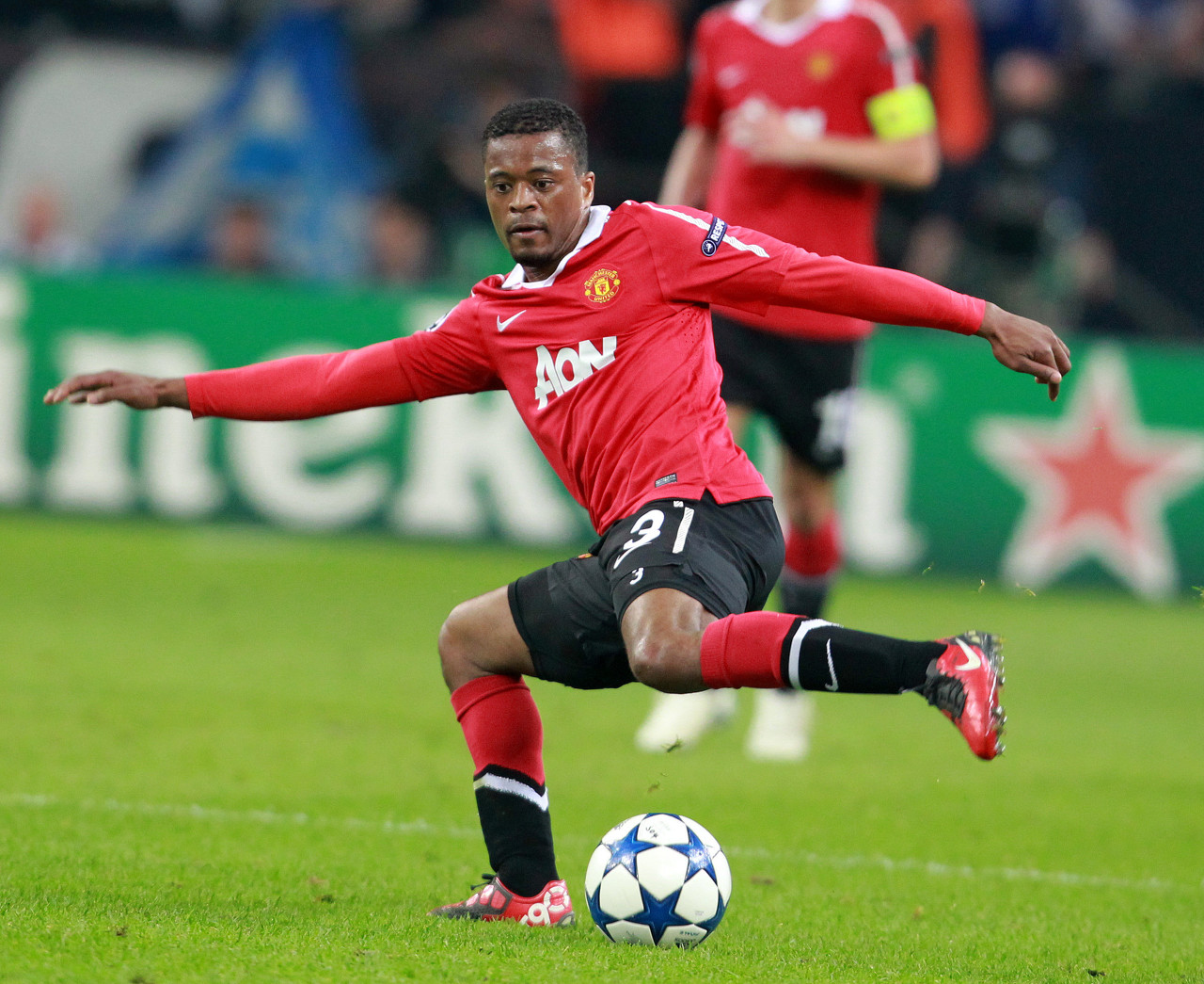 球队效力 球队效力